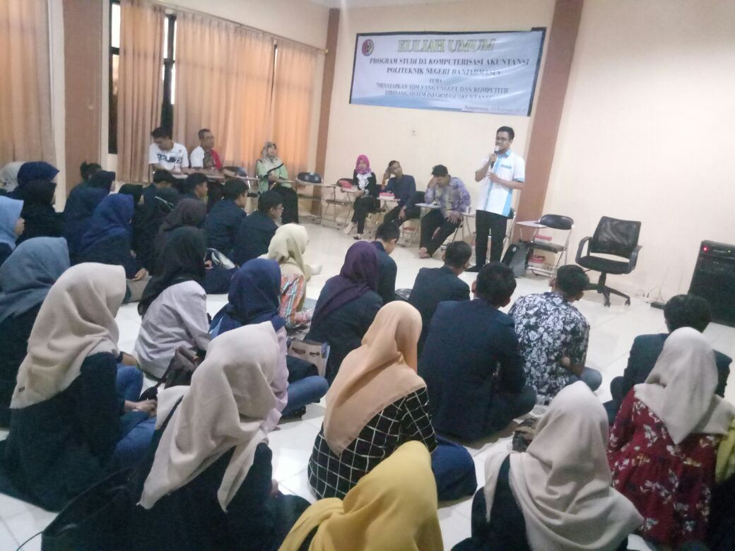 Kuliah Umum Prodi D3 Kompak
