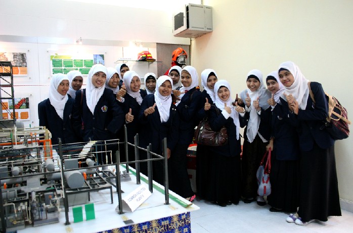 Kunjungan Industri Prodi D4 ALKS